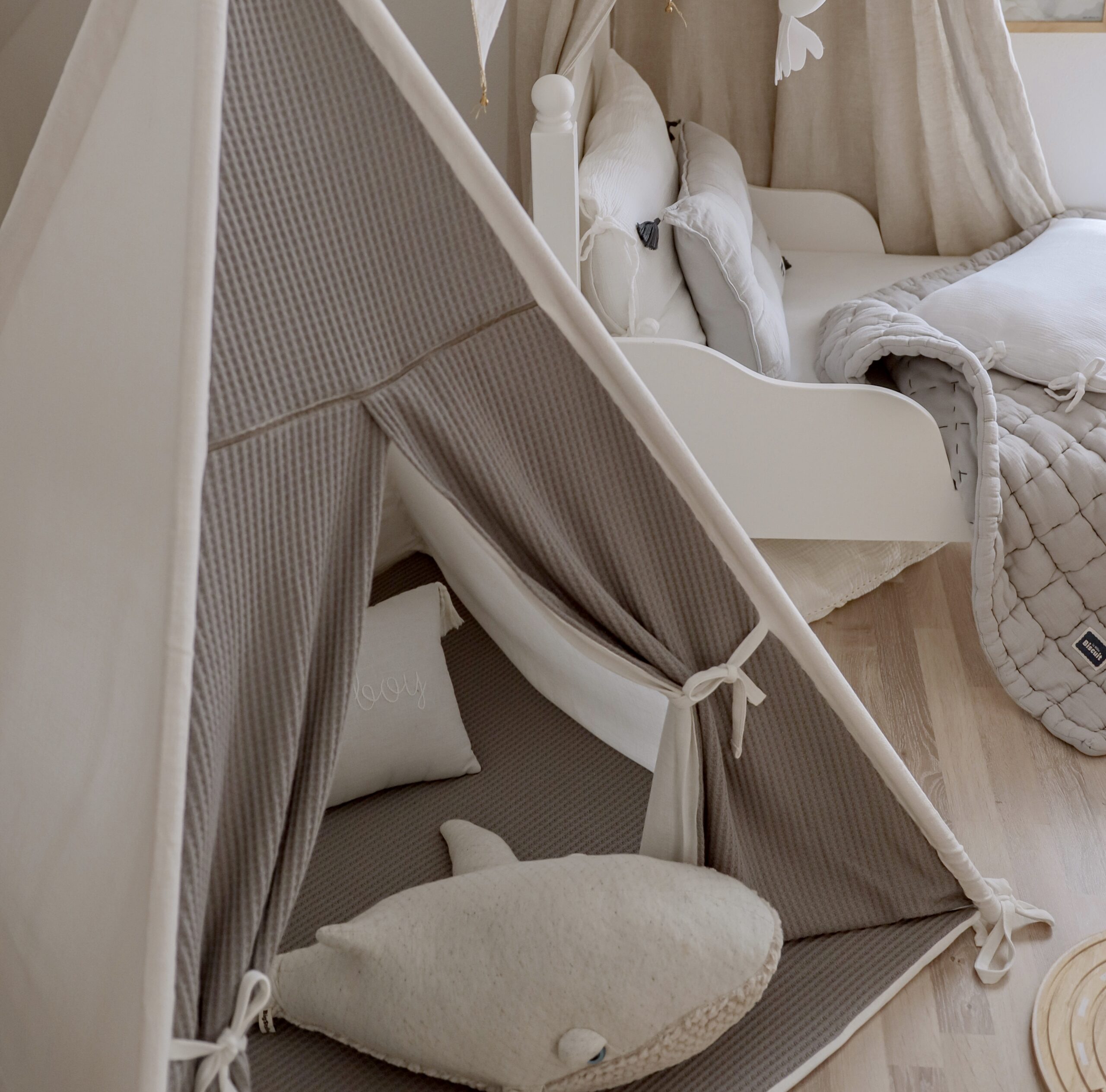 Vaikiška tipi palapinė su kilimėliu - kreminė - Image 2