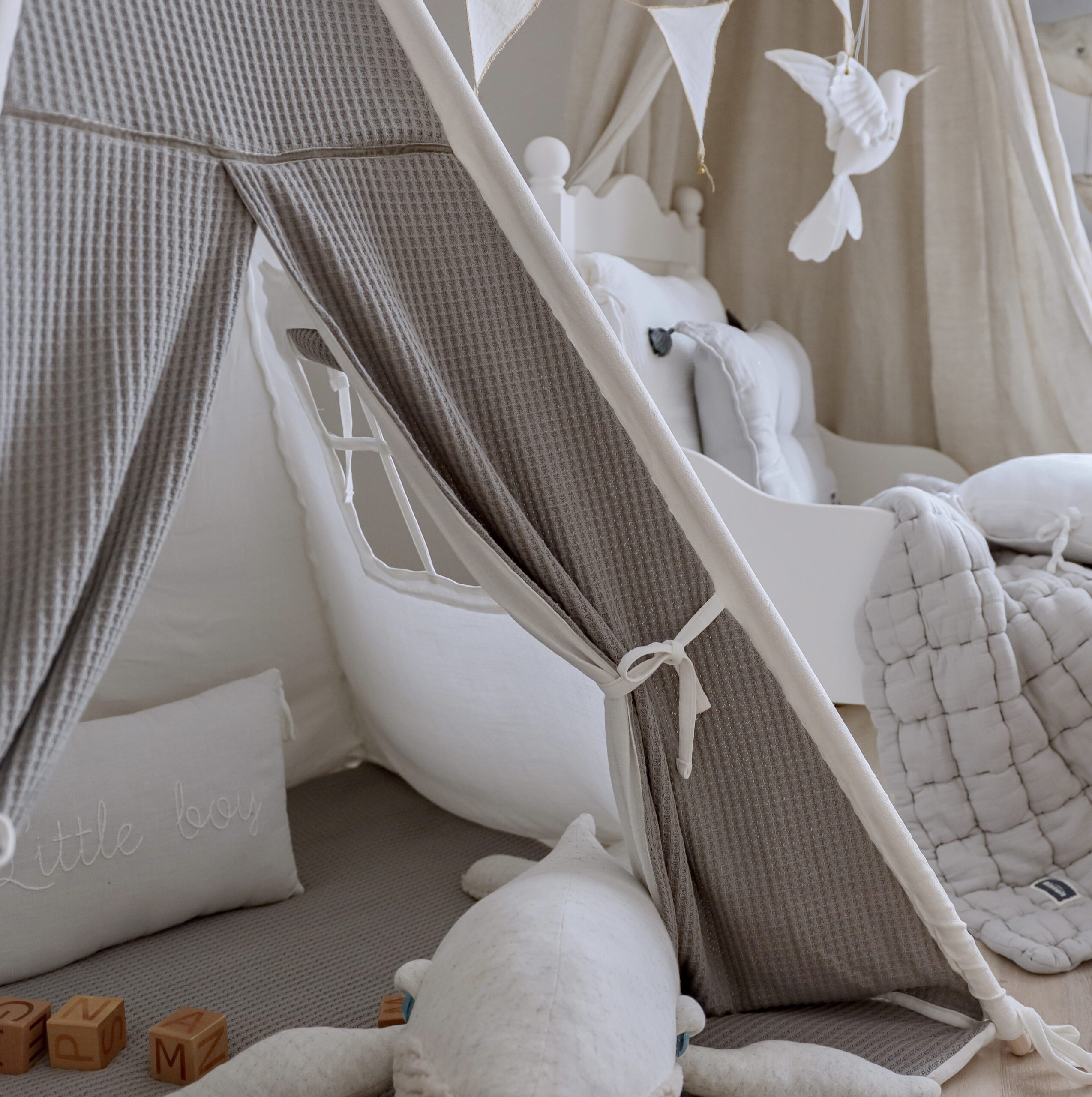 Vaikiška tipi palapinė su kilimėliu - kreminė - Image 3