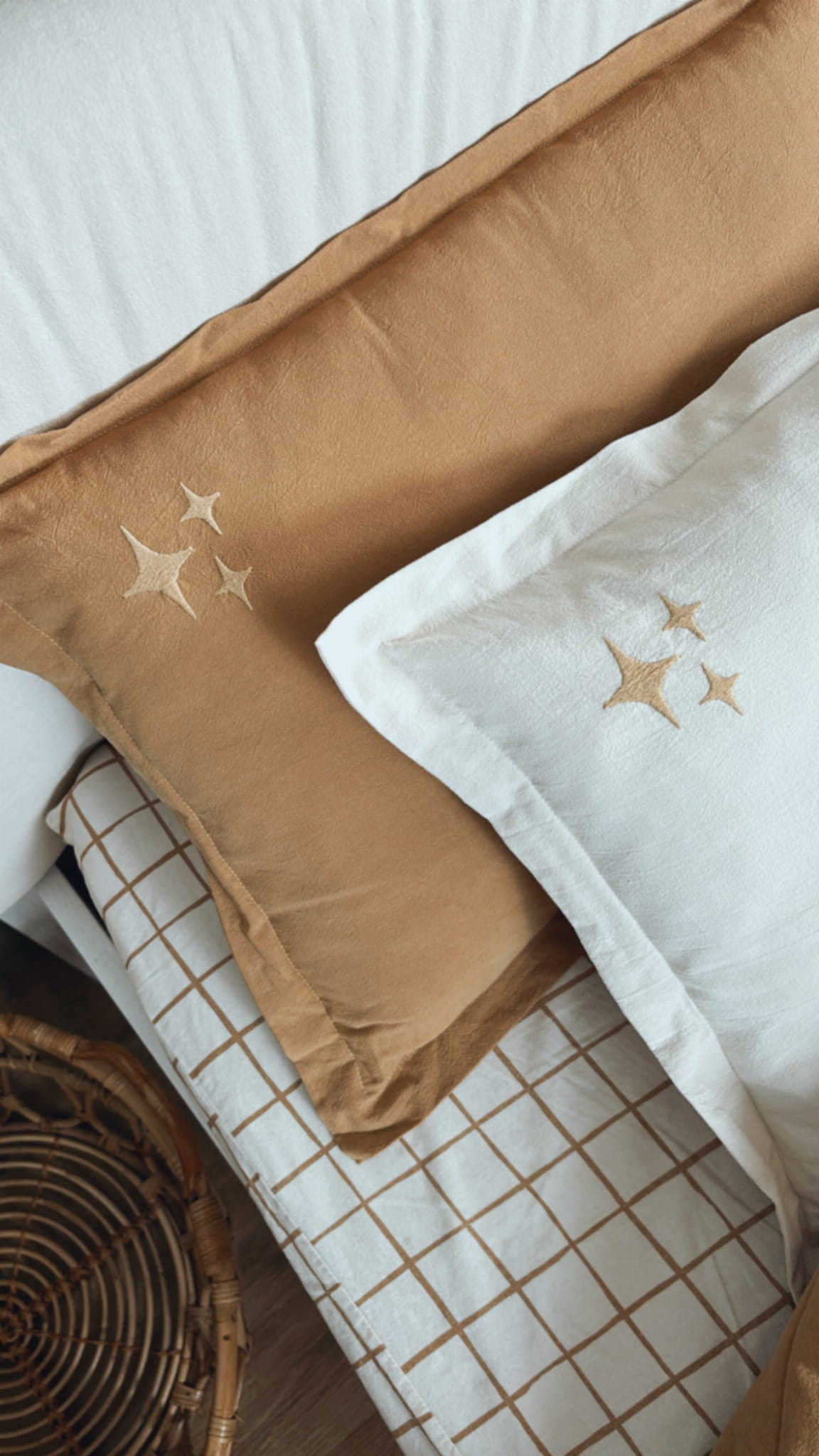 Skalbtos medvilnės patalynės komplektas su užpildu "Žvaigždės" - camel spalva - Image 4