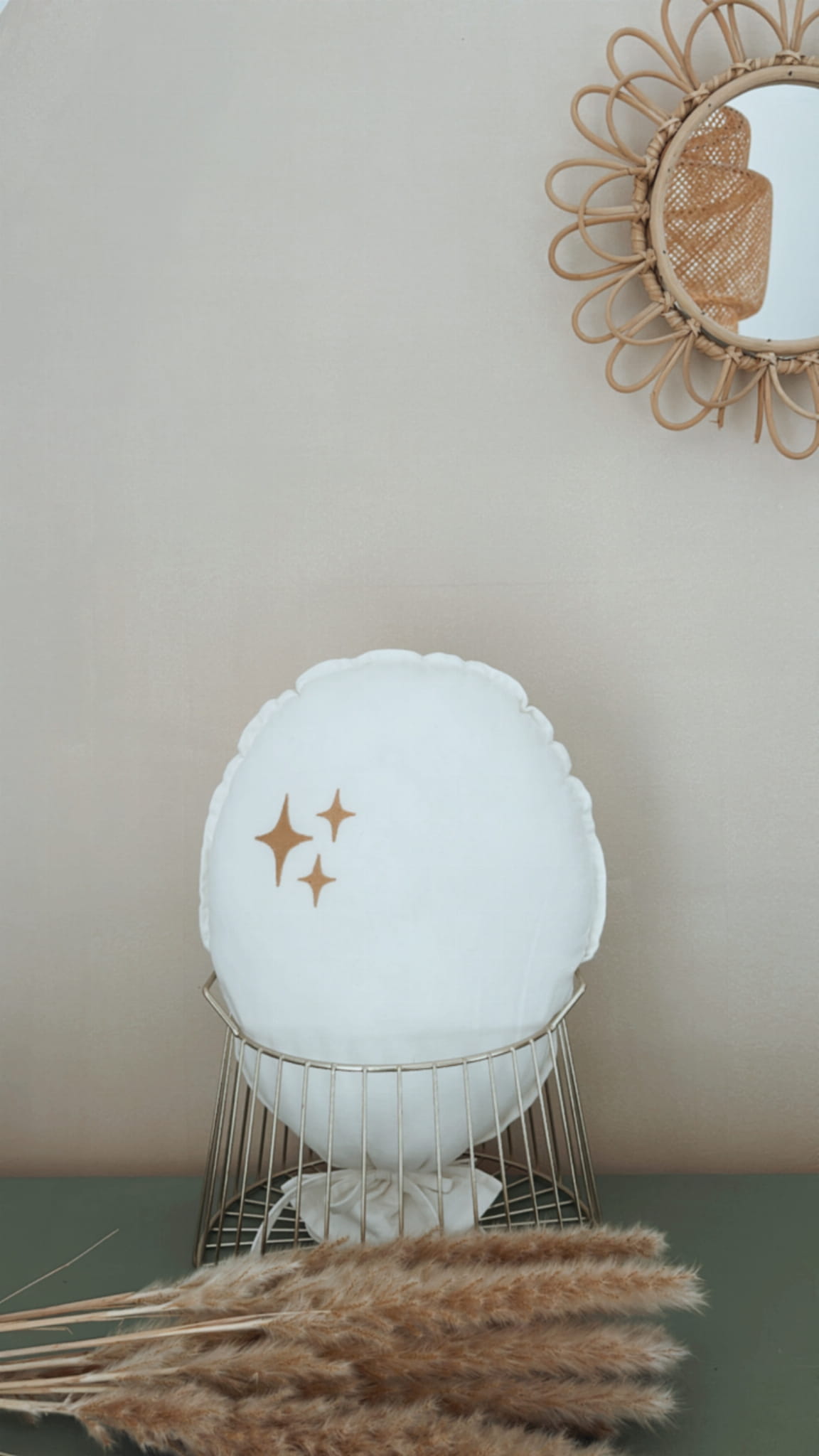 Dekoratyvinis skalbtos medvilnės balionas "Žvaigždės" – ecru spalva - Image 2