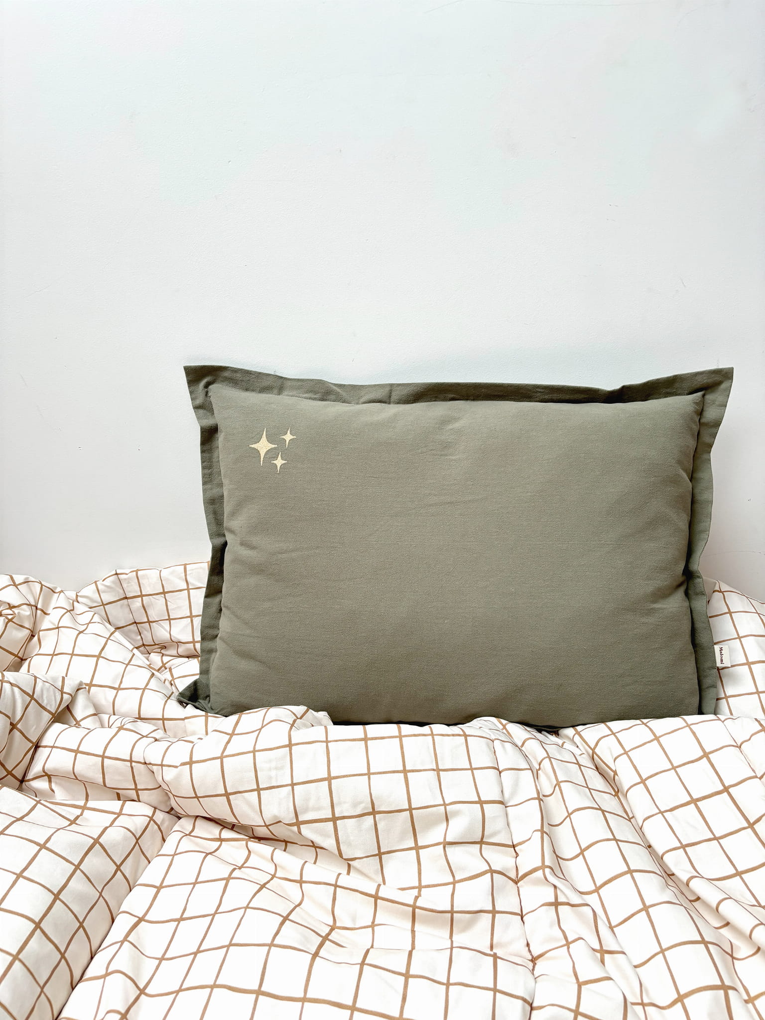 Skalbtos medvilnės patalynės komplektas su užpildu "Žvaigždės" - miško žalia - Image 8