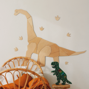 Medinė origami sienos dekoracija „Dinozauras Diplodokas” – S, M, XL dydžiai