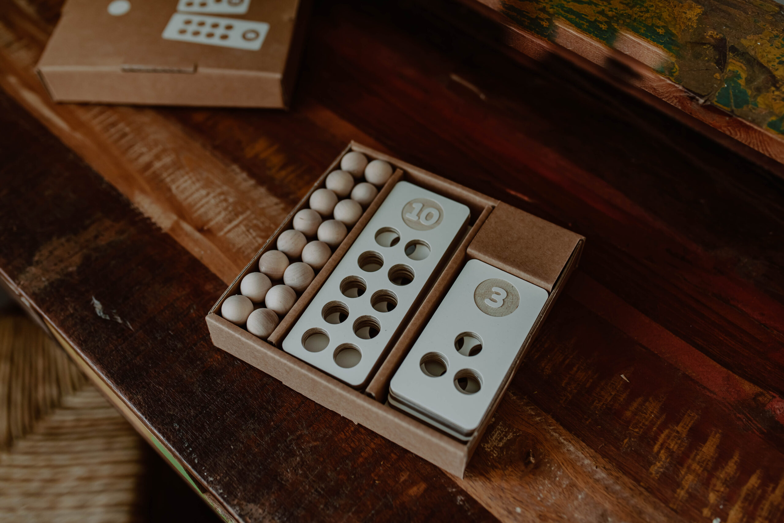 Medinės skaičiavimo kaladėlės su rutuliukais - Image 3