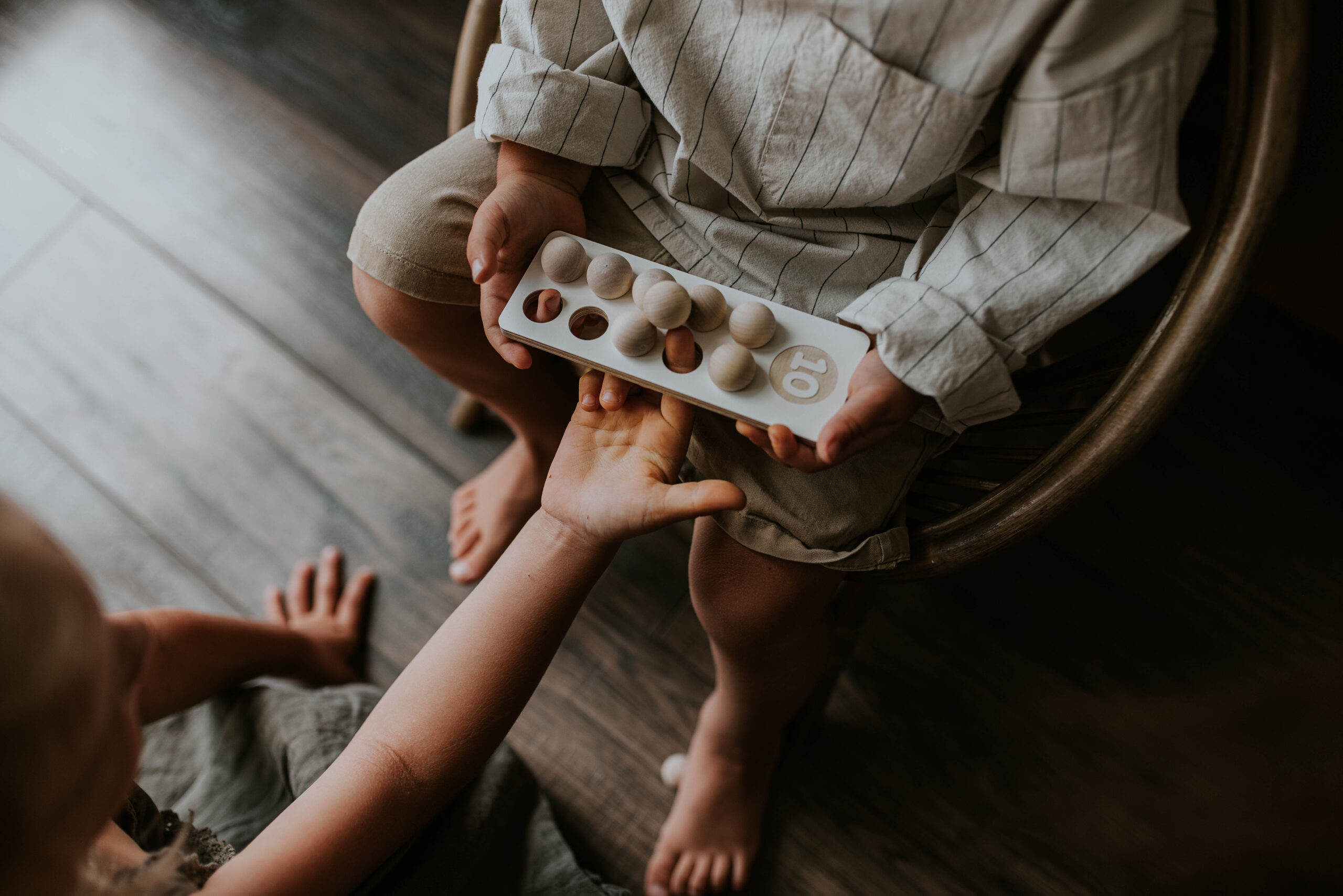 Medinės skaičiavimo kaladėlės su rutuliukais - Image 6