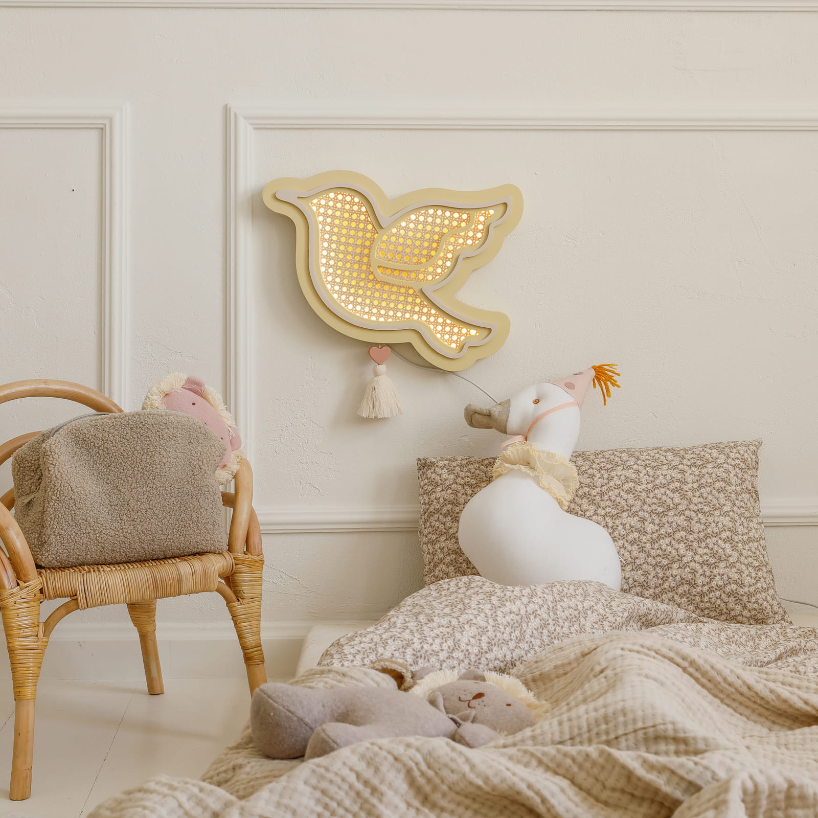 Medinis šviestuvas "Bird" - citrinų šerbeto/medvilnės spalva - Image 10