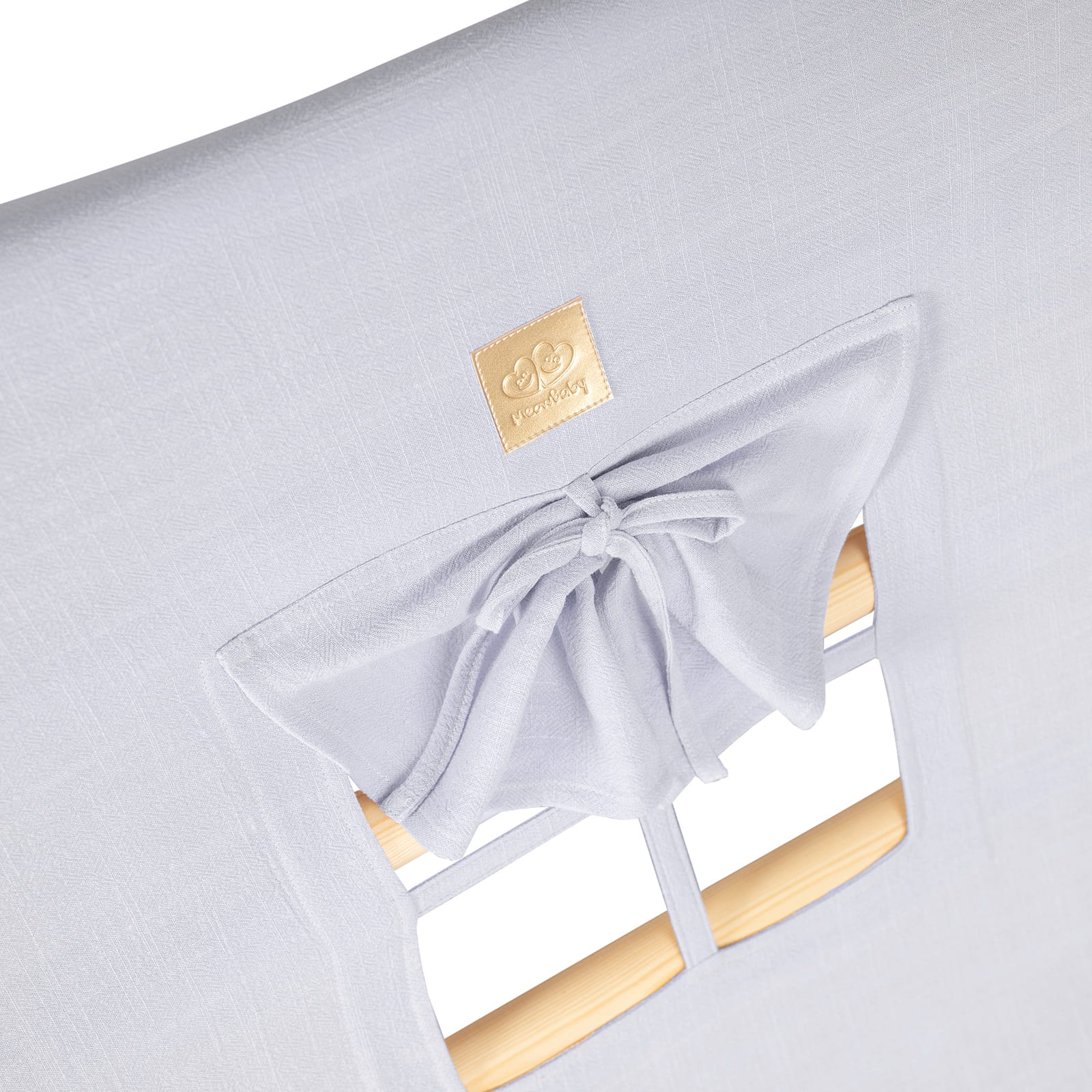 Natūralaus medžio kopėčių namelis su melsvai pilku dangalu - Image 3