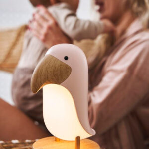Lempa su garsiakalbiu "Pink Bird"