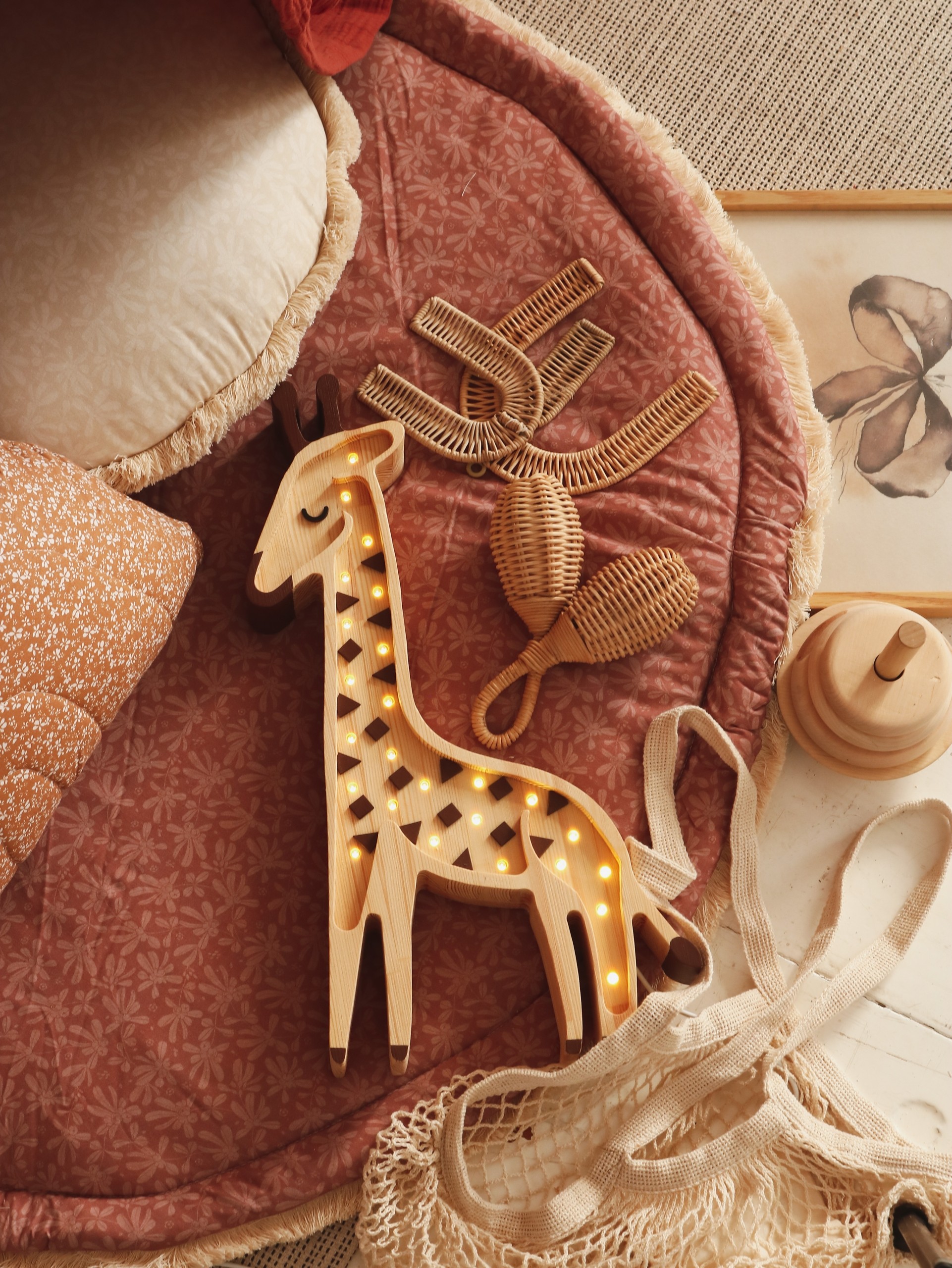 Medinis šviestuvas "Giraffe" - 3 spalvos - Image 4