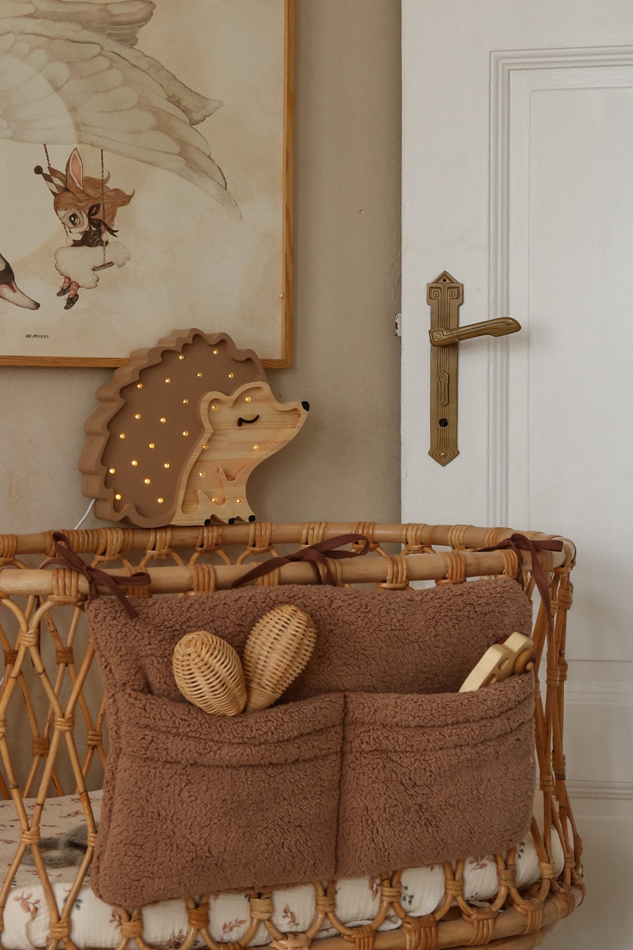 Medinis šviestuvas "Hedgehog" - 2 spalvos - Image 3