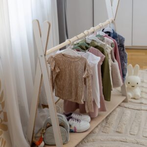 Didelė vaikiškų rūbų kabykla "Tipi" – balta