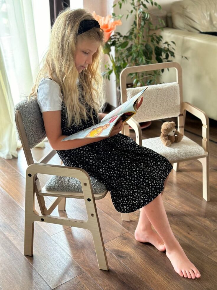 Reguliuojama ergonominė vaikiška kėdutė – pilka - Image 3
