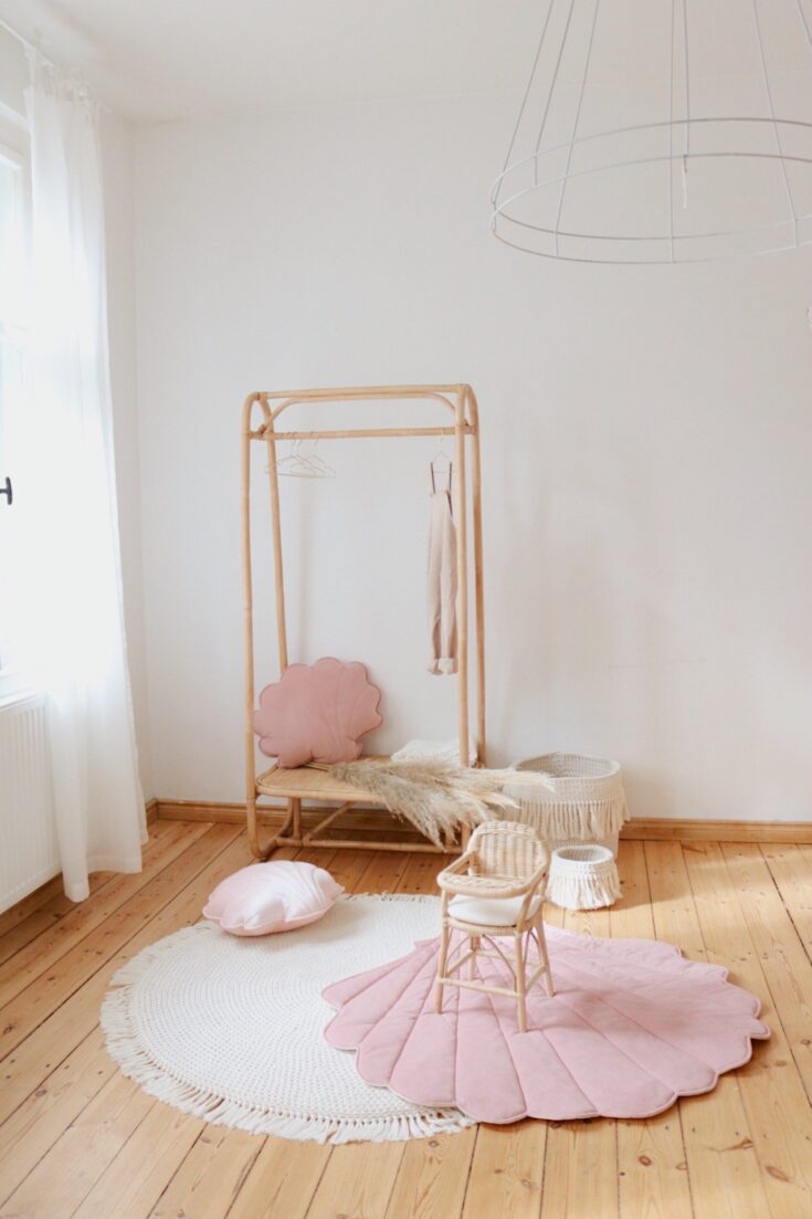 Aksominė kriauklės formos pagalvėlė "Soft Pink" - Image 3