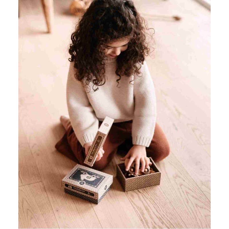 „Wooden Story” medinis triušio žaislas ant ratukų - natūrali - Image 2