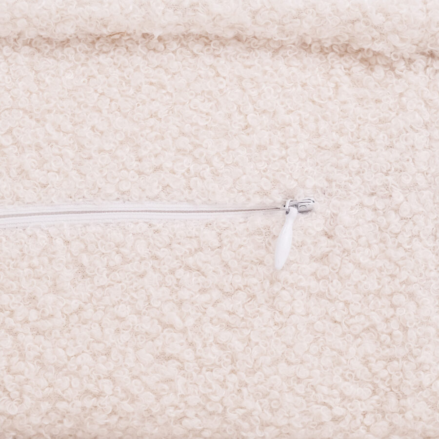 PLUSH NEST vaikiškas išskleidžiamas fotelis, 150x60x25 cm, kreminis ėriuko audinys - Image 5