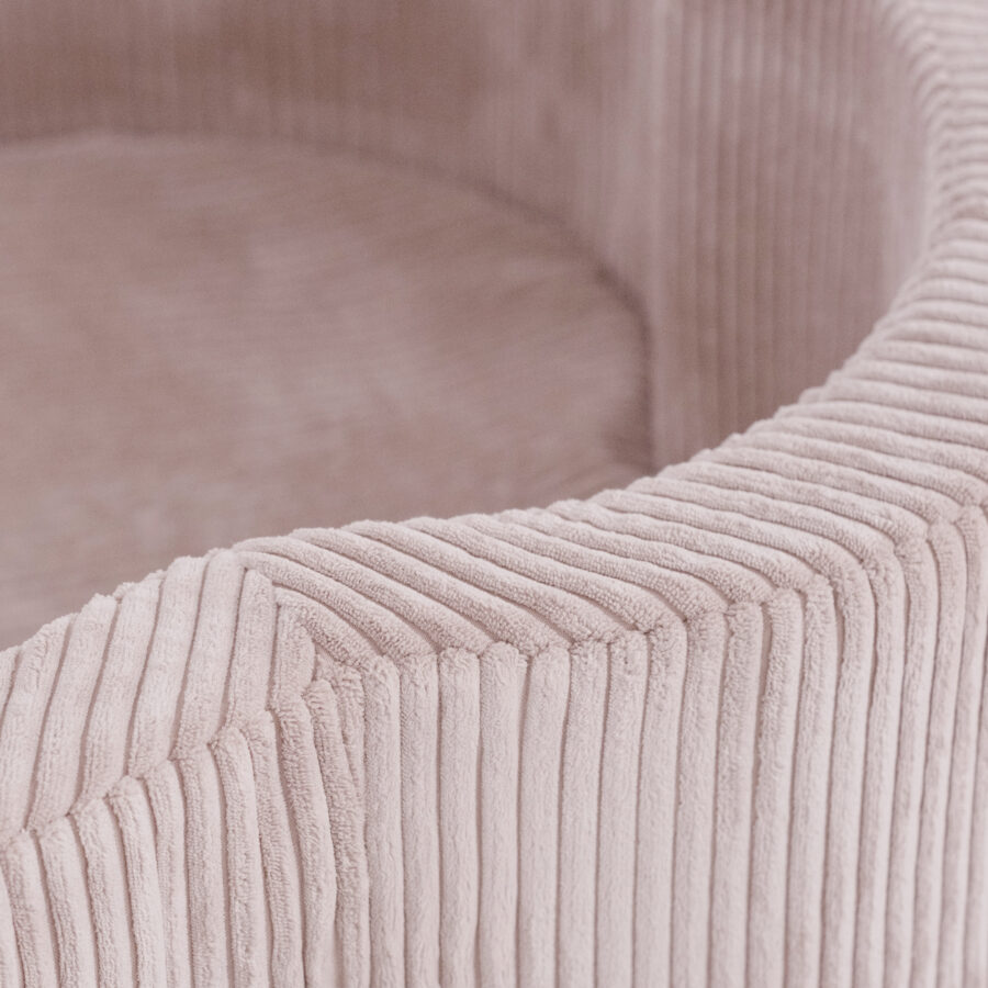 Sausas kamuoliukų baseinas PLUSH NEST „Floral Fun Zone“, 95×30 cm, šviesiai rožinis, iš premium veliūro, su 300 kamuoliukų: perlo, šviesiai rožinio perlo ir auksinės spalvos - Image 3