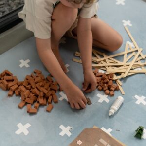 Apsauginis valgymo kilimėlis, neslystantis ir atsparus vandeniui  "Cross Azure"