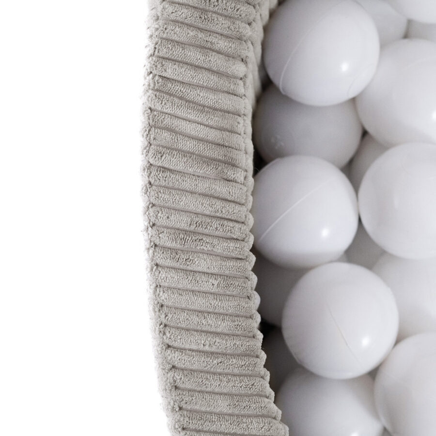 PLUSH NEST sausas kamuoliukų baseinas 90×30 cm, smėlinis, iš premium veliūro, su 200 kamuoliukų: perlo, mėlyna, auksinė - Image 3